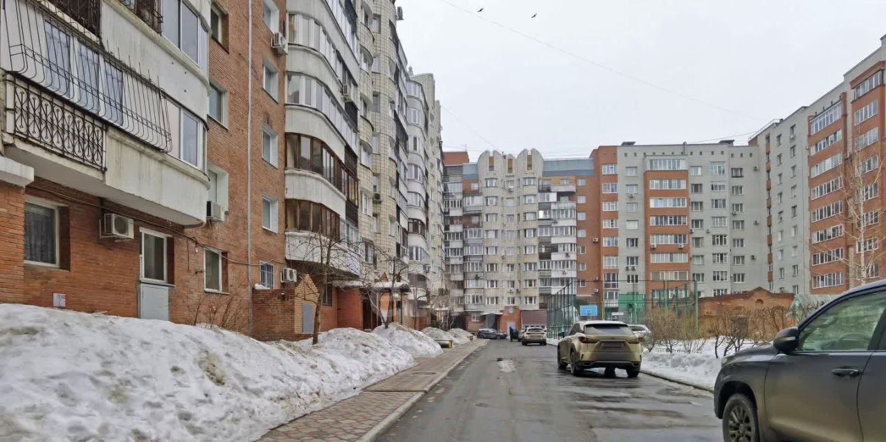 квартира г Омск р-н Центральный ул Маршала Жукова 105 фото 27