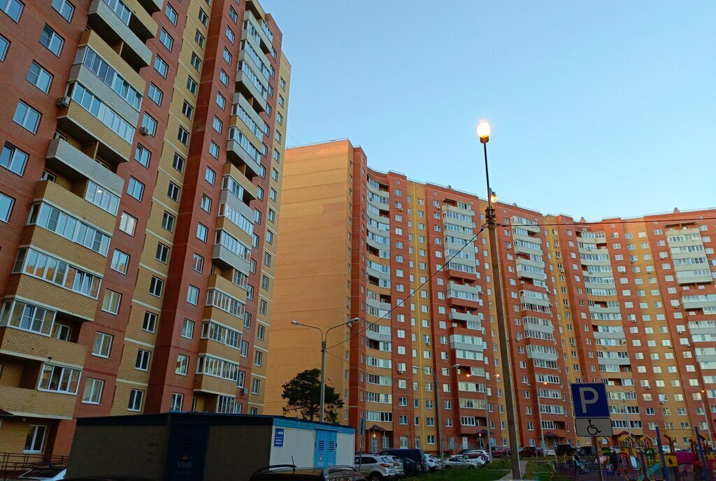 квартира г Дмитров микрорайон имени В.Н. Махалина 33 фото 1