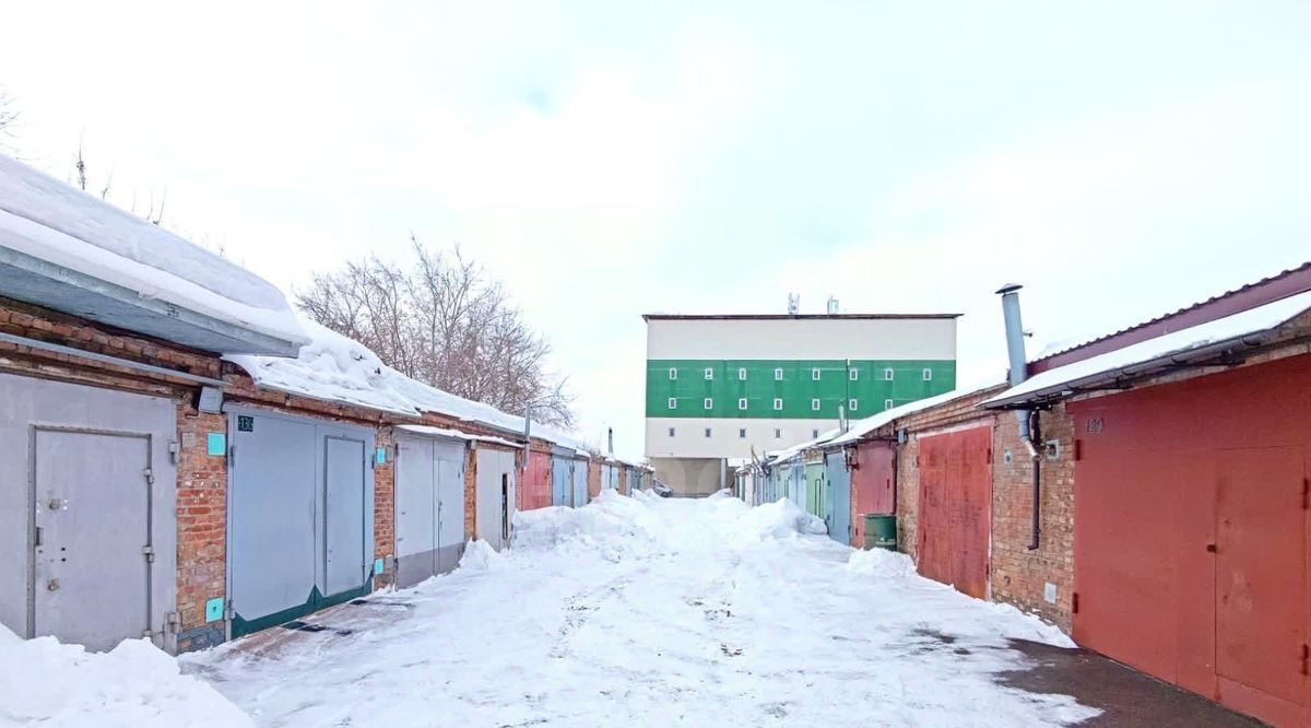 гараж г Омск р-н Октябрьский ул. 16-й Военный городок, 463 фото 1