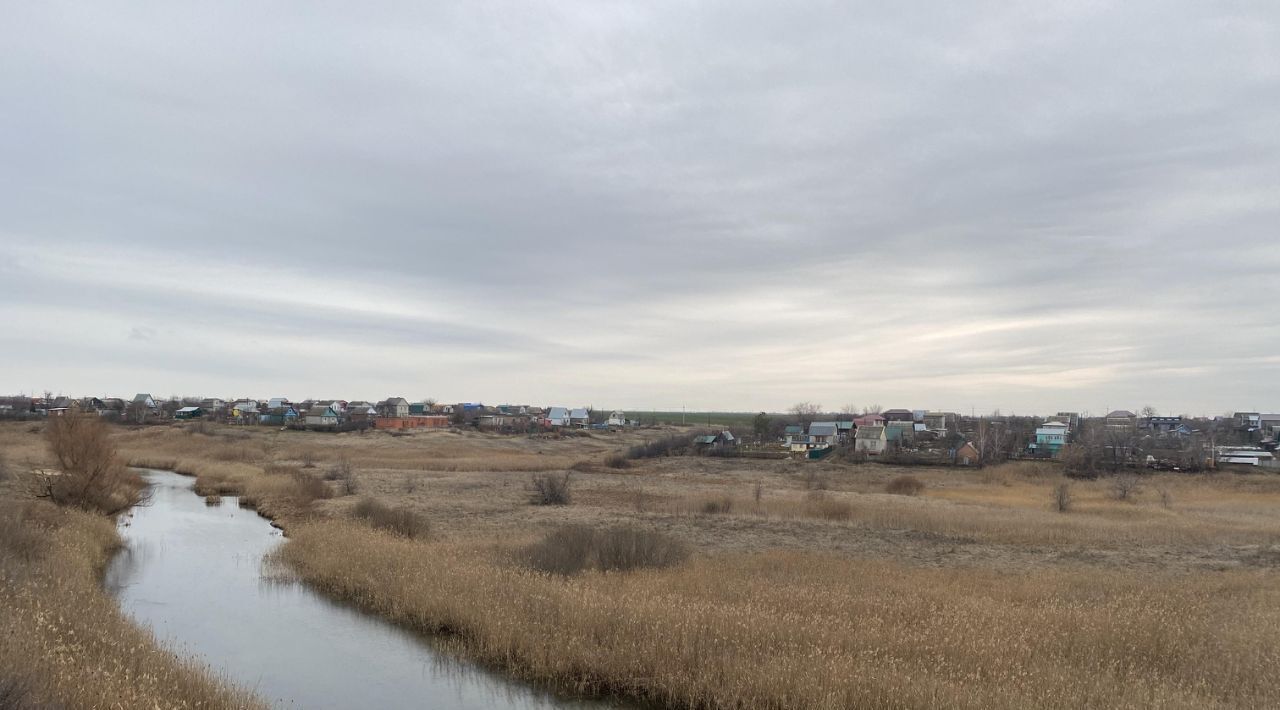 дом р-н Энгельсский п Приволжский снт Волжанка ул. Грушевая, Красноярское муниципальное образование фото 9