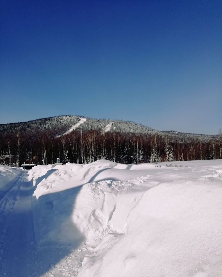 дом р-н Таштагольский пгт Шерегеш ул Дзержинского Шерегешское городское поселение фото 3