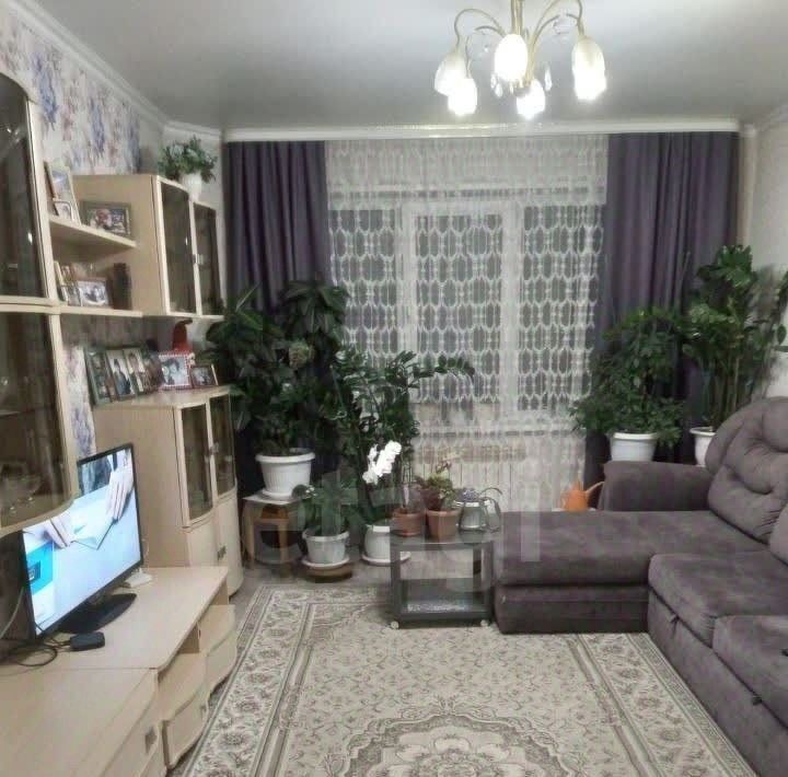 квартира г Омск р-н Кировский б-р Зеленый 8 6-й мкр фото 4