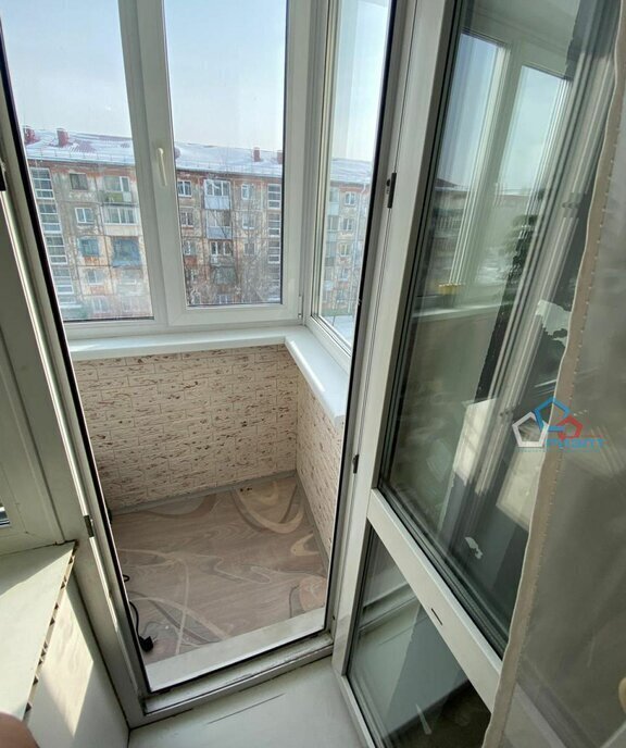 квартира г Омск ул Петра Осминина 3 фото 5