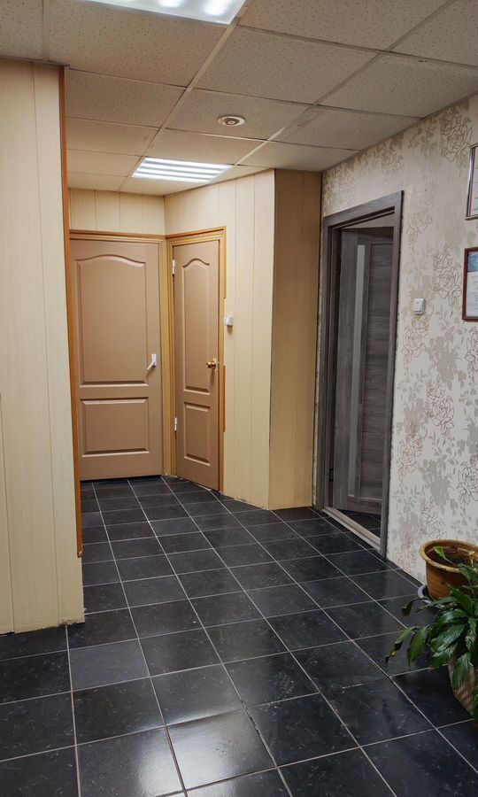 офис г Саяногорск мкр Комсомольский 75 фото 2