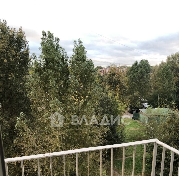 квартира г Санкт-Петербург метро Ладожская ш Революции 33к/1 фото 5