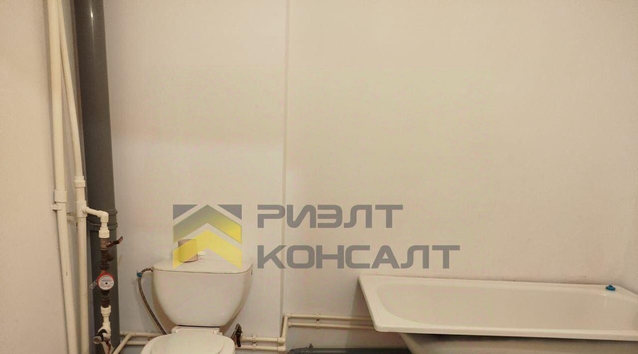 квартира г Омск р-н Центральный ул Орджоникидзе 274 фото 15