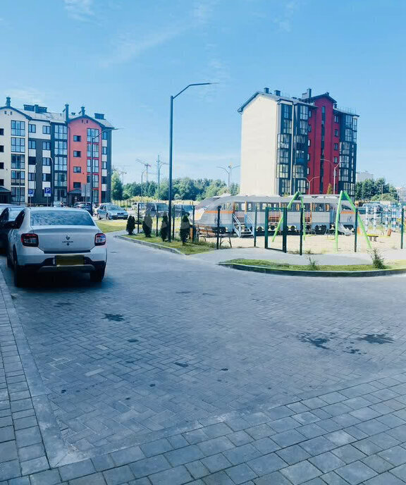 квартира г Пионерский ул Октябрьская 2б фото 3