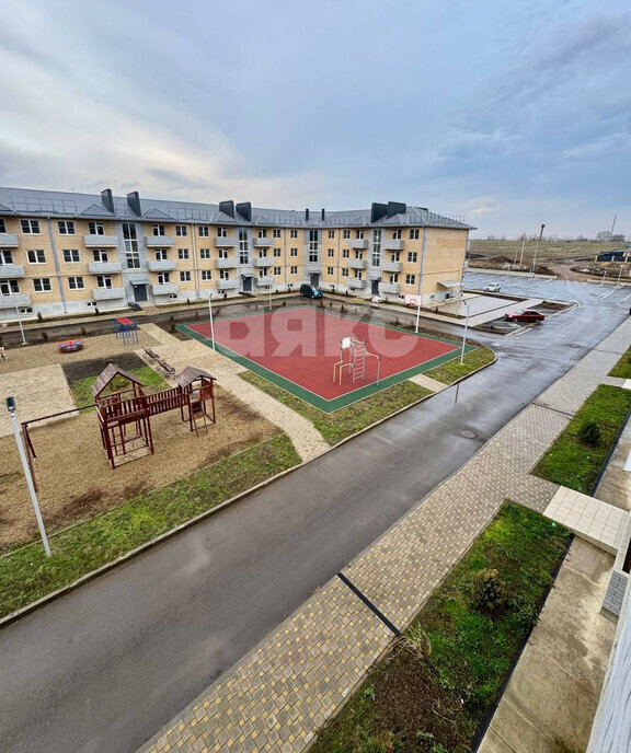 квартира р-н Кореновский г Кореновск ул Таманская 3к/2 фото 1