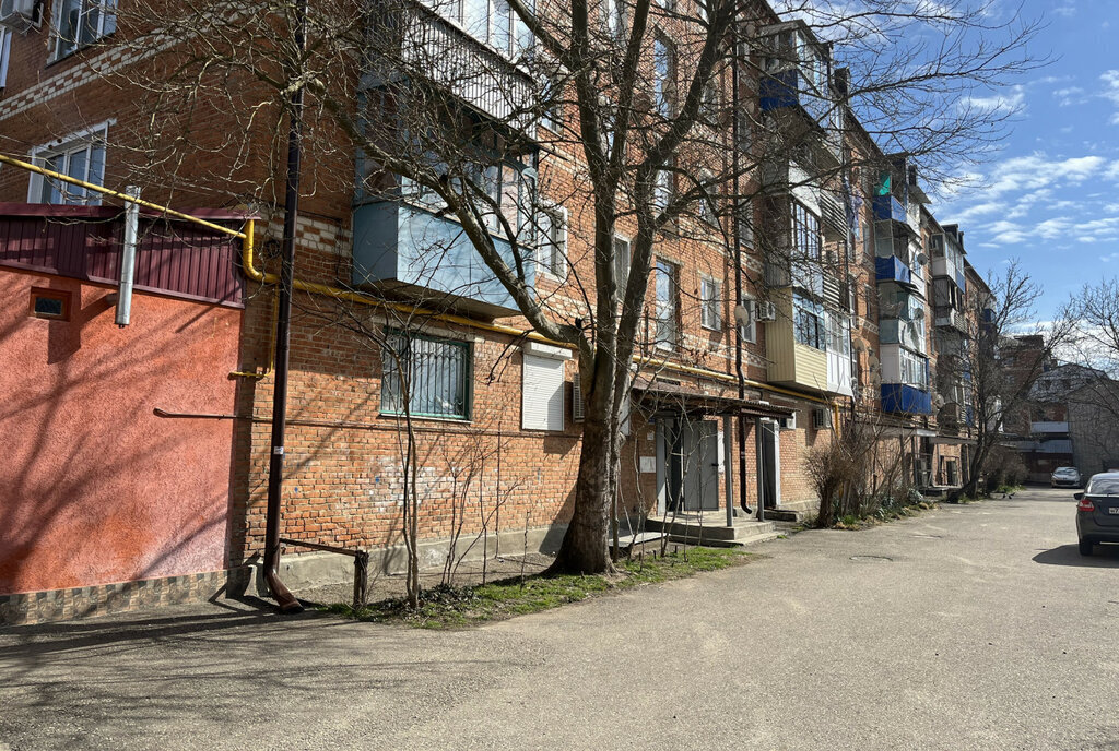квартира р-н Апшеронский г Апшеронск ул Ленина 12 фото 2