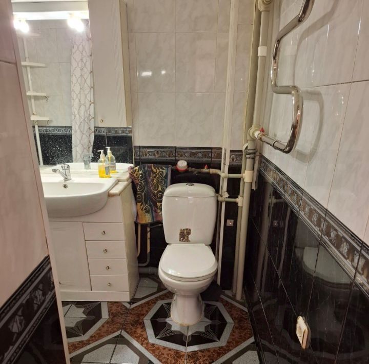 квартира г Омск р-н Ленинский ул Рождественского 9/2 фото 7