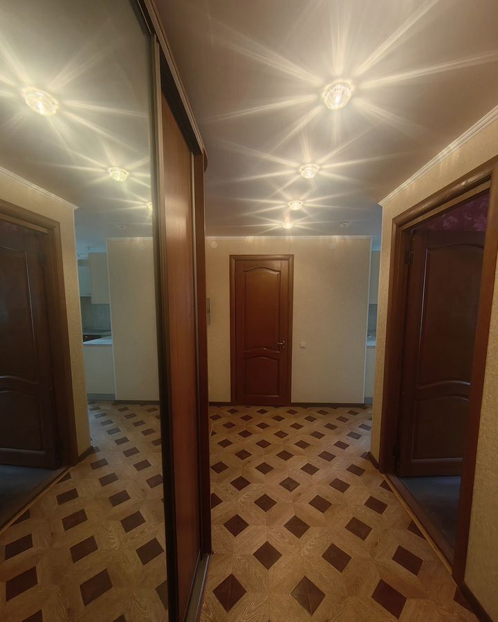 квартира г Саратов р-н Кировский проезд 1-й Магнитный 8к/1 фото 11