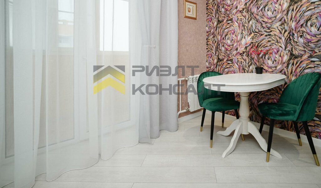 квартира г Омск б-р М.М.Кузьмина 5 фото 16