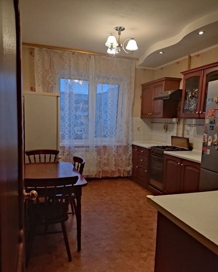 квартира г Омск р-н Кировский ул Дмитриева 2/1 фото 4