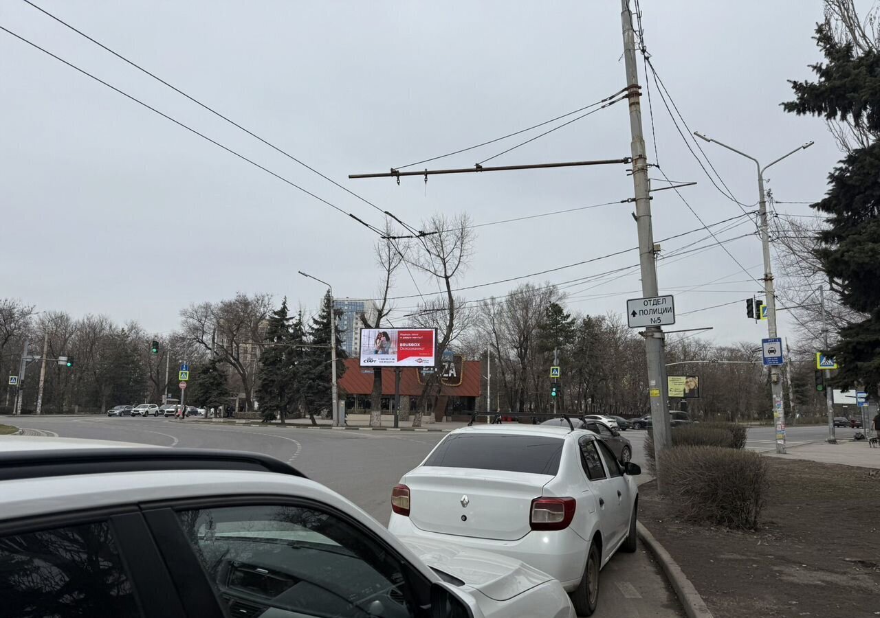 торговое помещение г Ростов-на-Дону р-н Октябрьский пр-кт Буденновский 98/67 фото 3