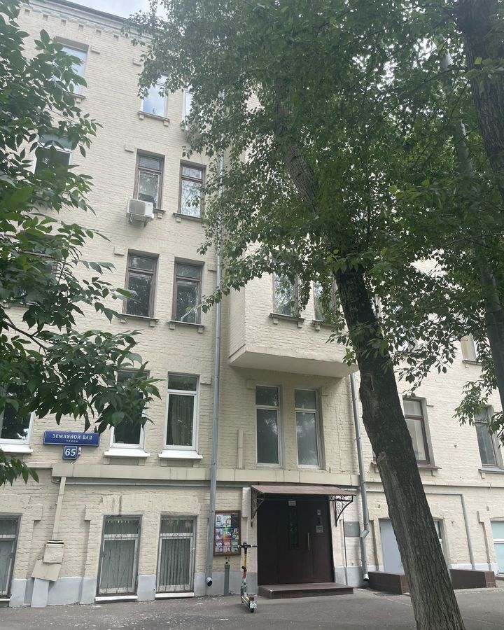 квартира г Москва метро Таганская ул Земляной Вал 65 фото 1