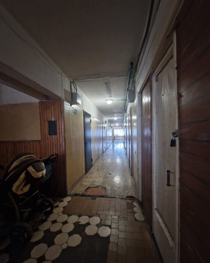 комната г Тольятти р-н Центральный ул Комсомольская 133 фото 8