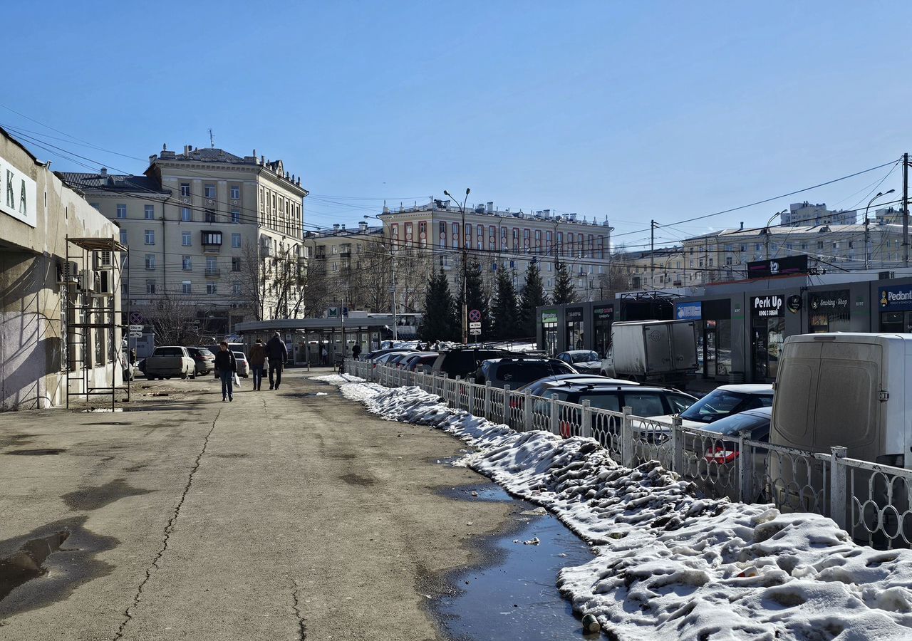 торговое помещение г Екатеринбург р-н Орджоникидзевский Уралмаш ул Кузнецова 2 фото 4