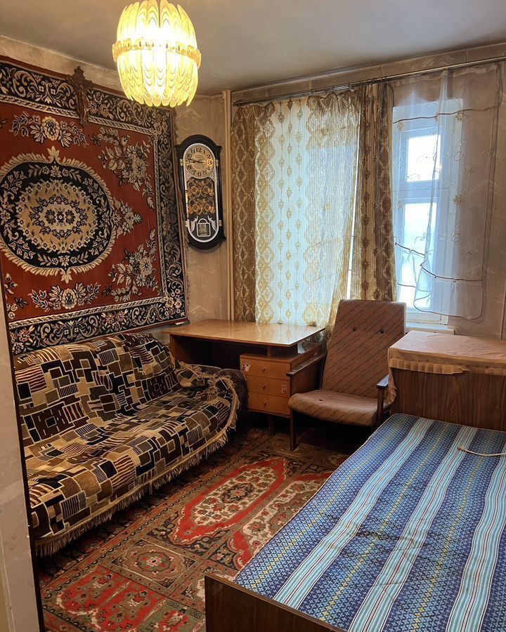 квартира г Новокузнецк р-н Новоильинский ул Космонавтов 10 фото 3