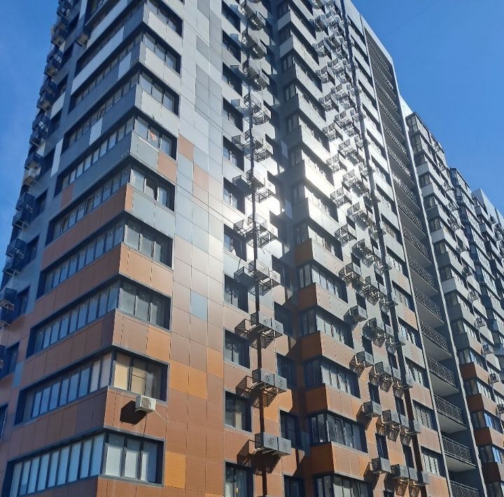 квартира г Краснодар р-н Прикубанский ул Командорская 15/1 фото 1
