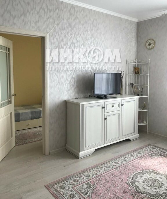 квартира г Москва метро Щербинка пр-кт 40 лет Октября 11/2 поселение Щербинка фото 1