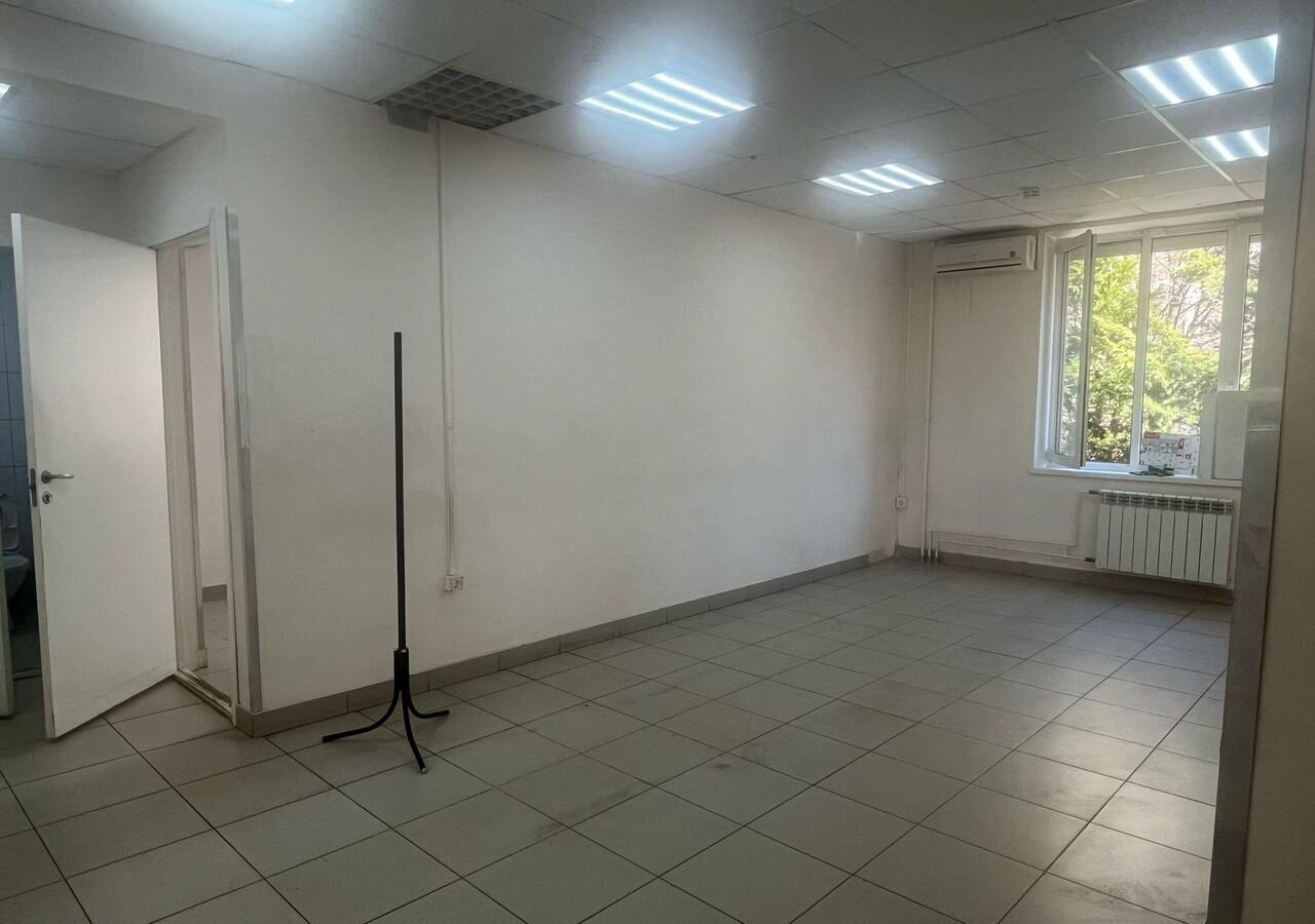 свободного назначения г Ростов-на-Дону р-н Советский пр-кт Маршала Жукова 36/5 фото 3