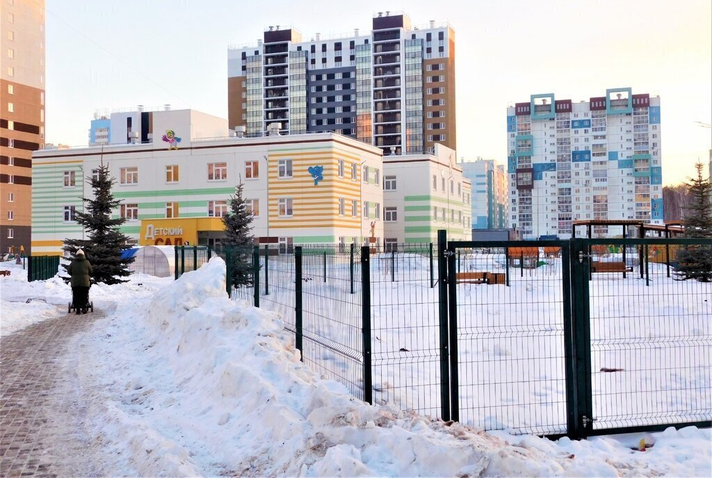 квартира г Челябинск р-н Курчатовский Парковый пр-кт Краснопольский 28 ЖК «Новое поколение» фото 14