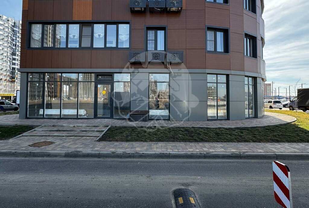 торговое помещение г Краснодар р-н Прикубанский ул им. Кирилла Россинского 3/1 фото 2