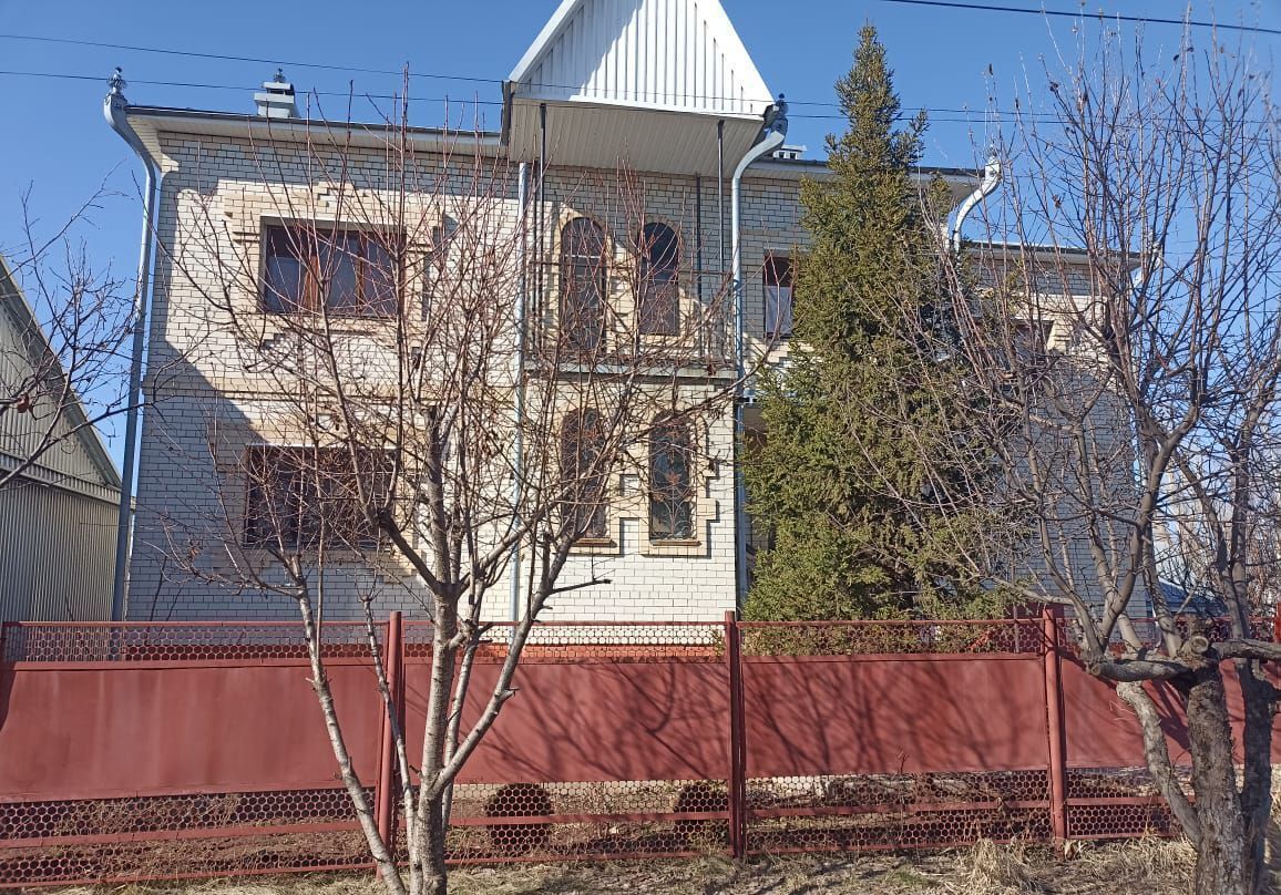 дом г Энгельс ул Малая 5 Энгельсский р-н, муниципальное образование фото 1