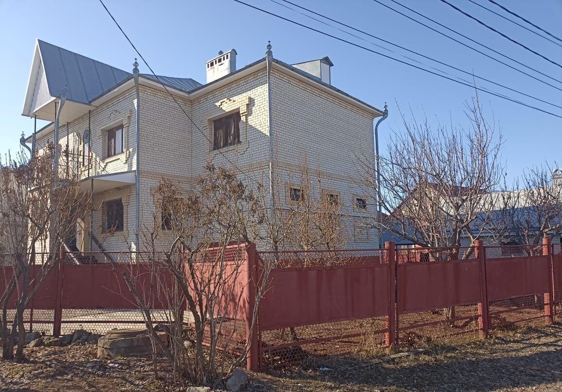 дом г Энгельс ул Малая 5 Энгельсский р-н, муниципальное образование фото 3