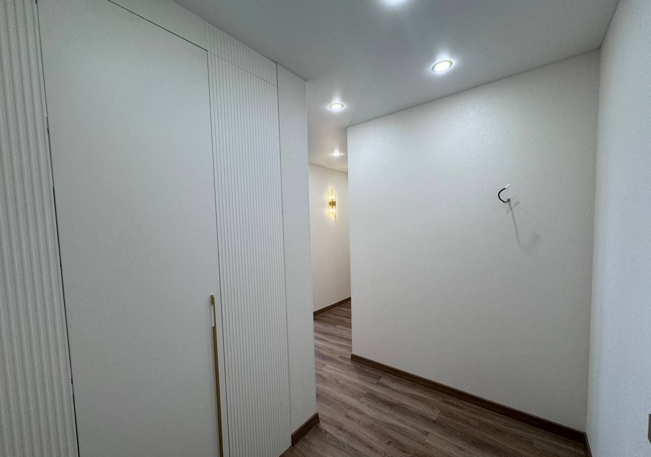квартира г Тюмень р-н Центральный ул Мельникайте 2к/18 фото 9
