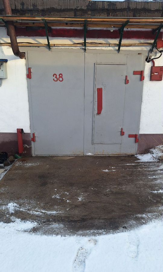 гараж г Красноярск р-н Октябрьский ул Забобонова 3с/30 8А фото 4