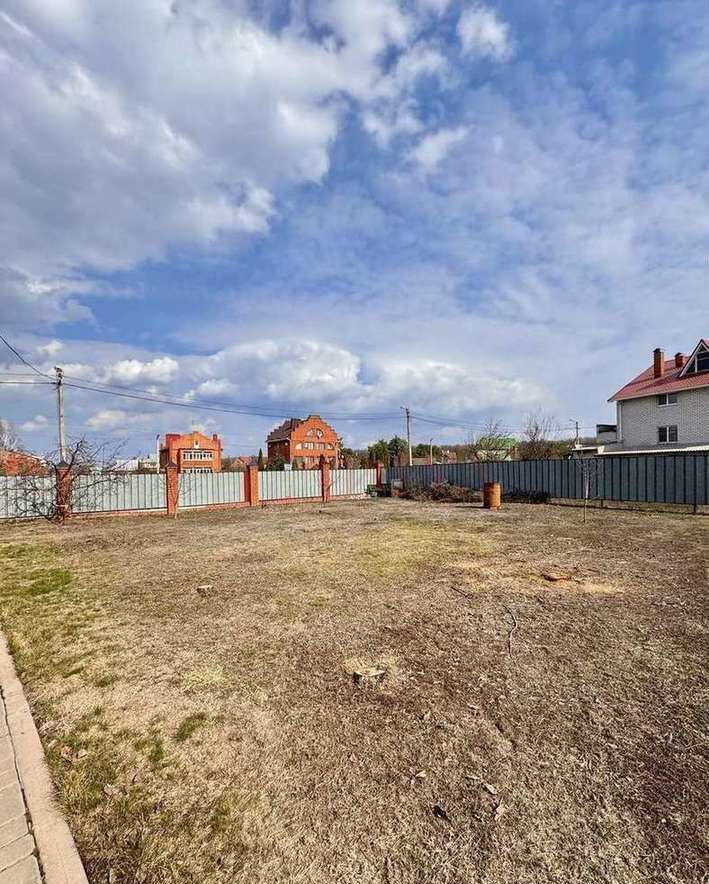 дом г Старый Оскол ул Тополиная фото 17
