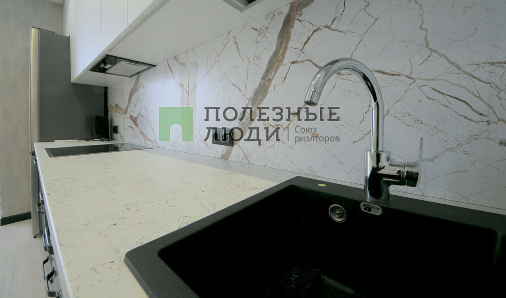 квартира г Саратов р-н Фрунзенский ул Шелковичная 147 фото 3