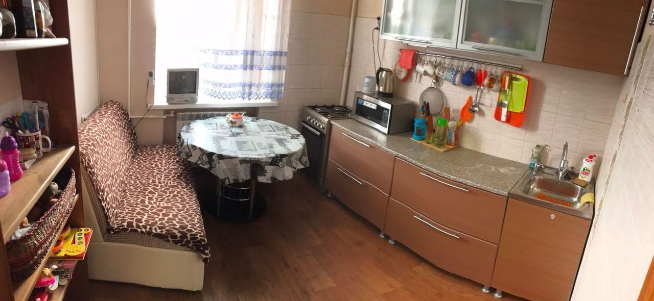 квартира г Астрахань р-н Ленинский пл Вокзальная 1 фото 12