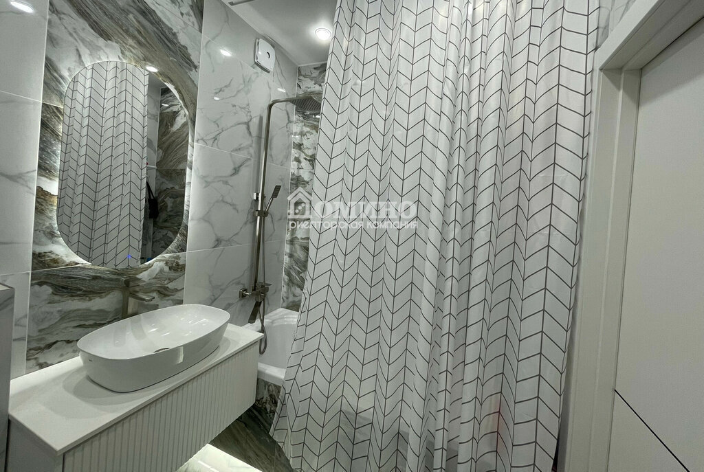 квартира г Тюмень ул Фармана Салманова 16 фото 15