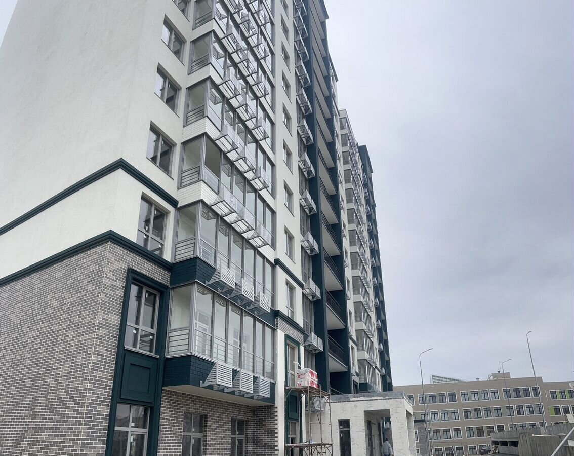 квартира г Волгоград р-н Дзержинский ул им. Кортоева 5 фото 2
