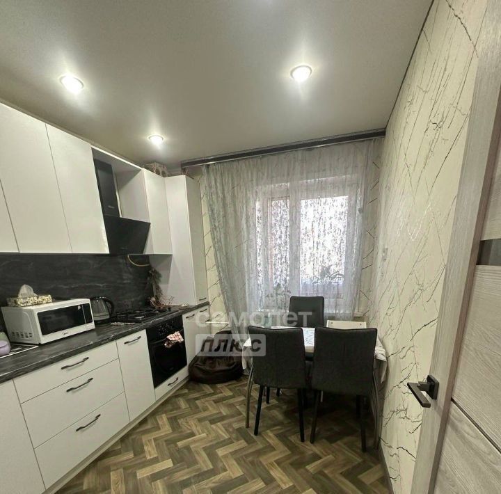 квартира г Орел р-н Советский ул Жилинская 2 фото 3