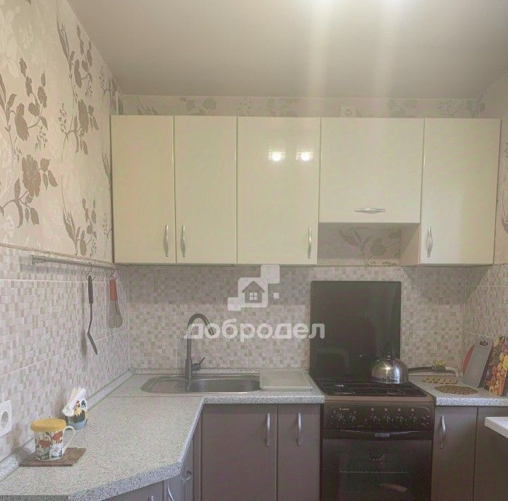 квартира г Екатеринбург Уралмаш ул Фестивальная 27 фото 1