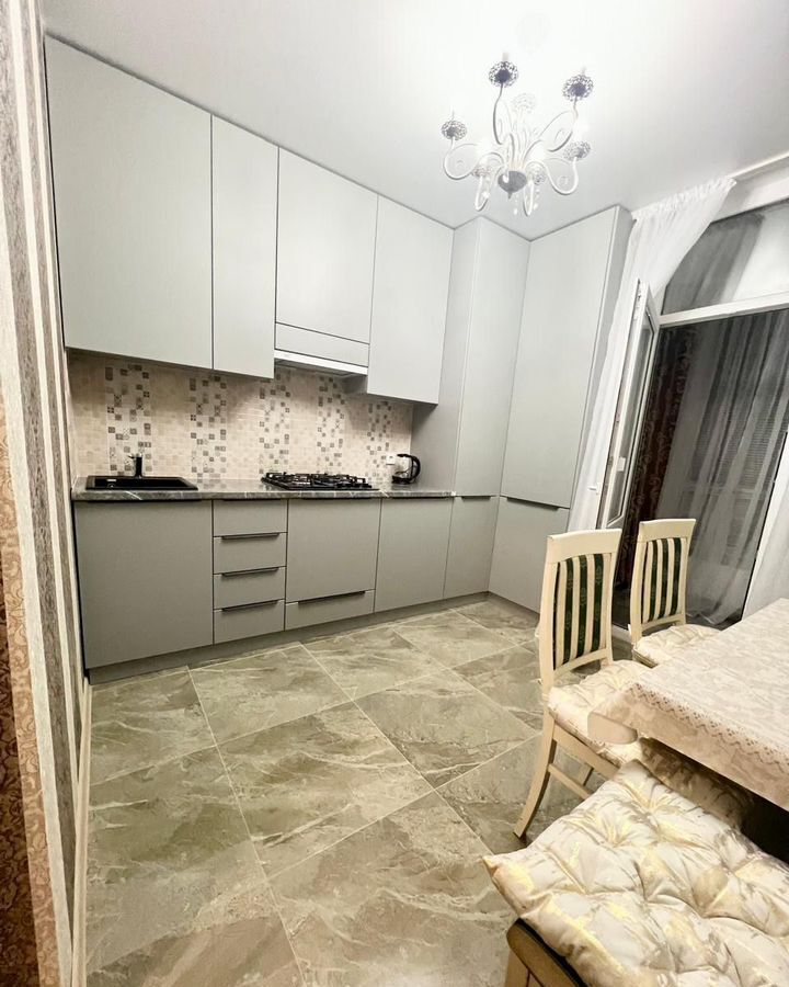 квартира г Ставрополь р-н Промышленный ул Павла Буравцева 46к/2 фото 2