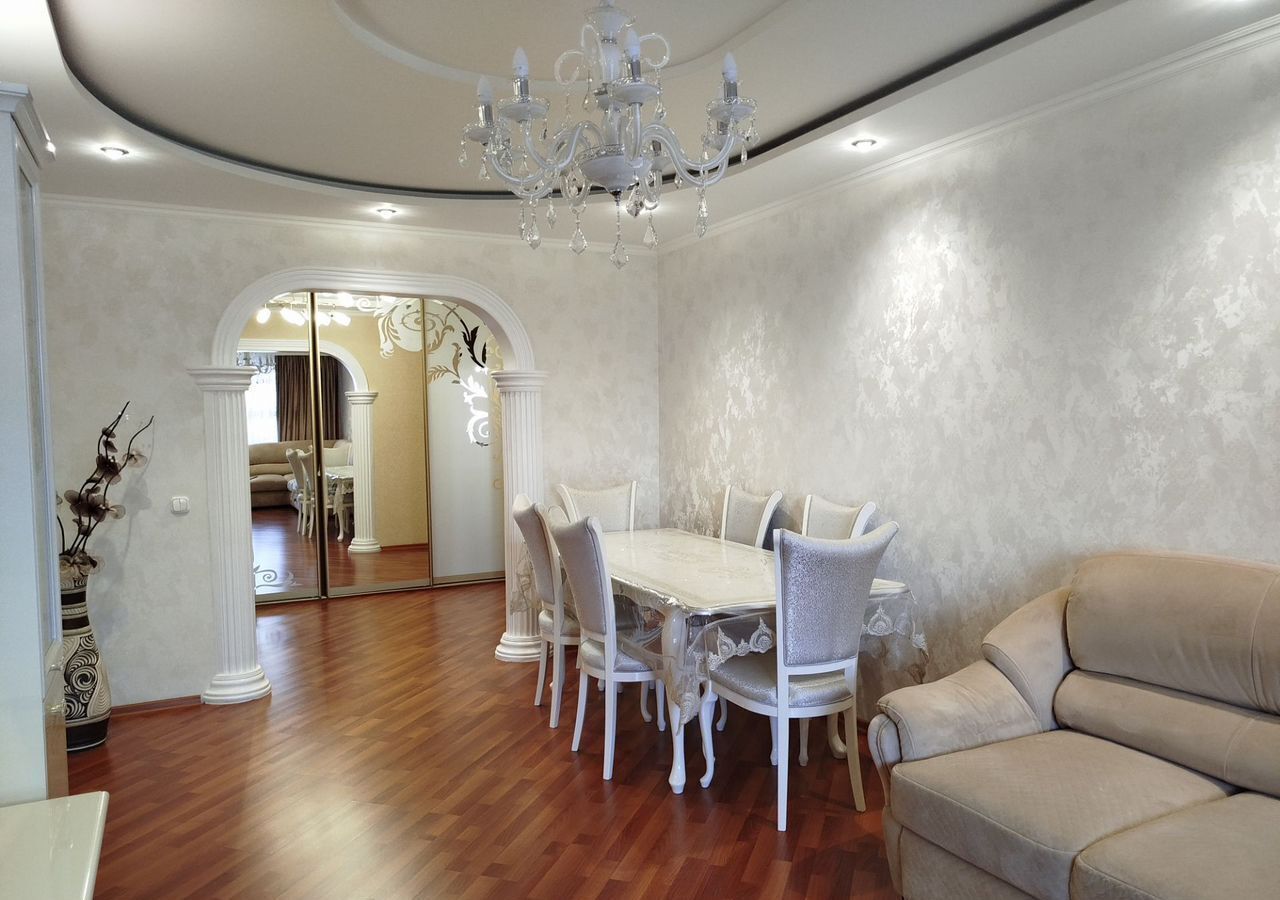 квартира г Тольятти р-н Автозаводский ул Автостроителей 50 фото 1