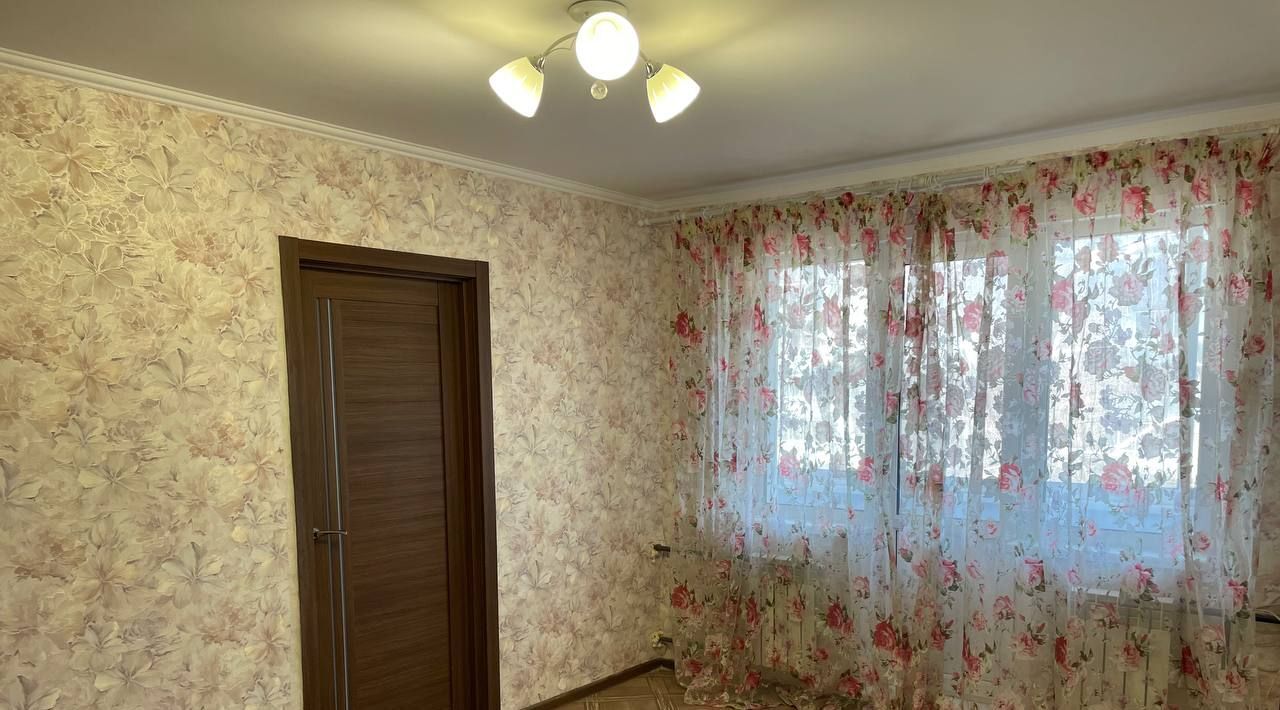 квартира г Тольятти р-н Центральный ул Голосова 87 фото 1
