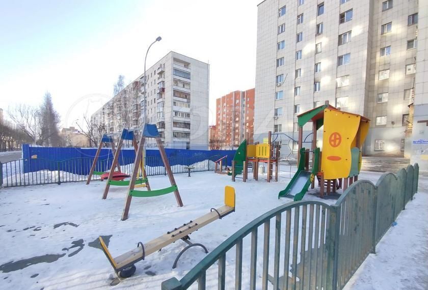 квартира г Тюмень р-н Ленинский ул 50 лет Октября 62а фото 10