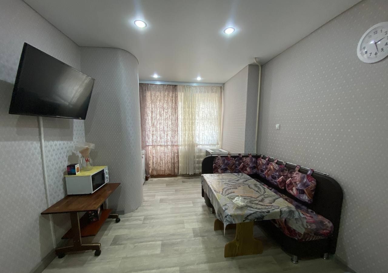 квартира г Омск р-н Кировский ул Мельничная 89к/1 фото 2