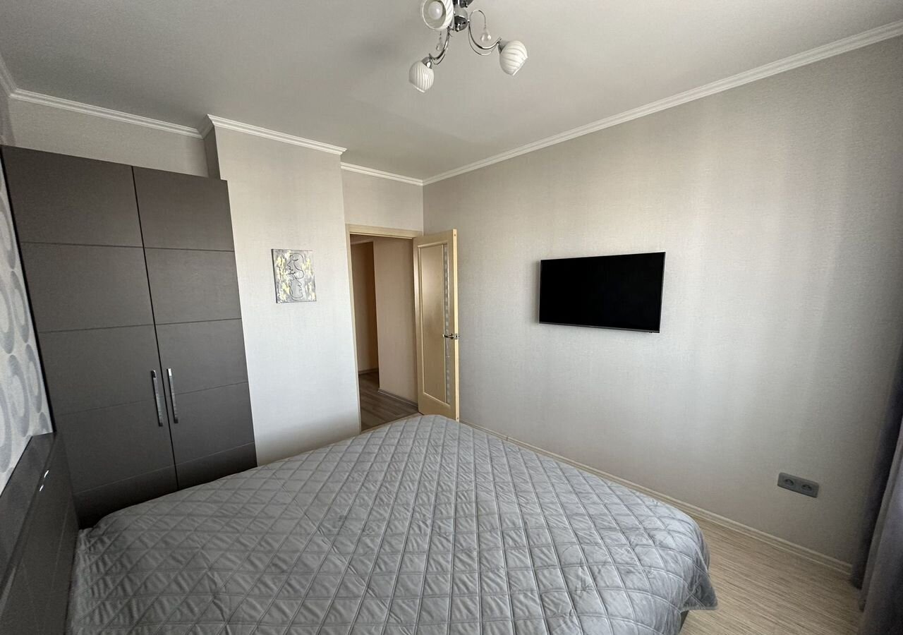 квартира г Тольятти р-н Автозаводский 20-й квартал б-р Рябиновый 15 фото 2