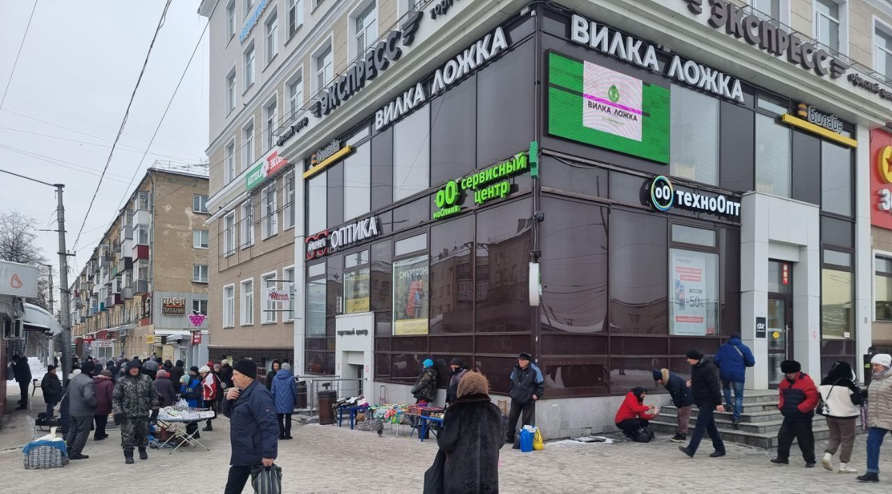 торговое помещение г Новокузнецк р-н Центральный пр-кт Бардина 2 фото 2