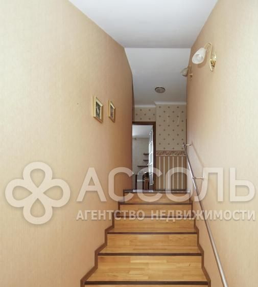 квартира г Омск р-н Центральный ул Добровольского 5/1 фото 5