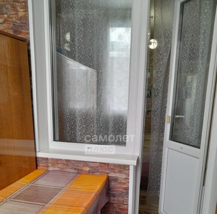 квартира г Омск р-н Кировский б-р Архитекторов 3/2 фото 13
