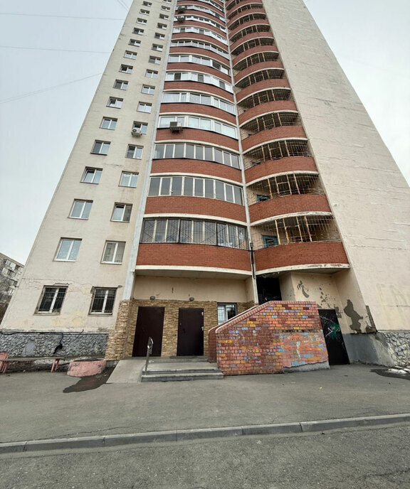 квартира г Екатеринбург р-н Кировский Чкаловская б-р Сиреневый 10 фото 3