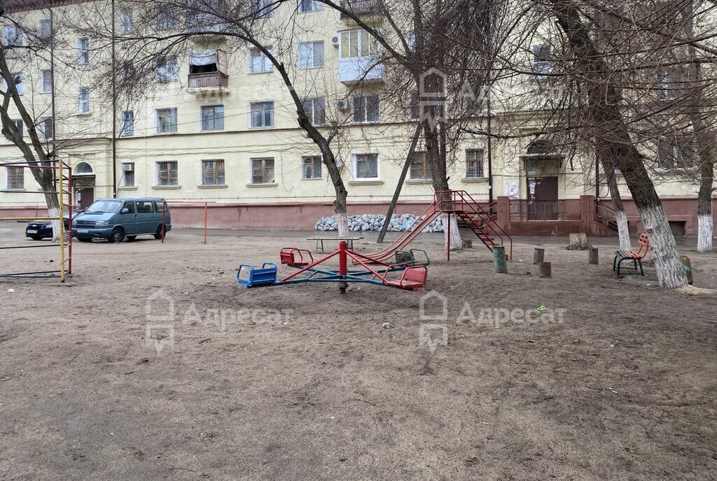 комната г Волгоград р-н Тракторозаводский ул им. Дегтярева 37 фото 7