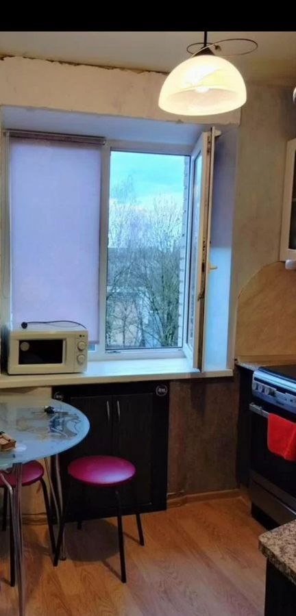 квартира г Великий Новгород Привокзальный ул Новолучанская 33к/2 фото 3